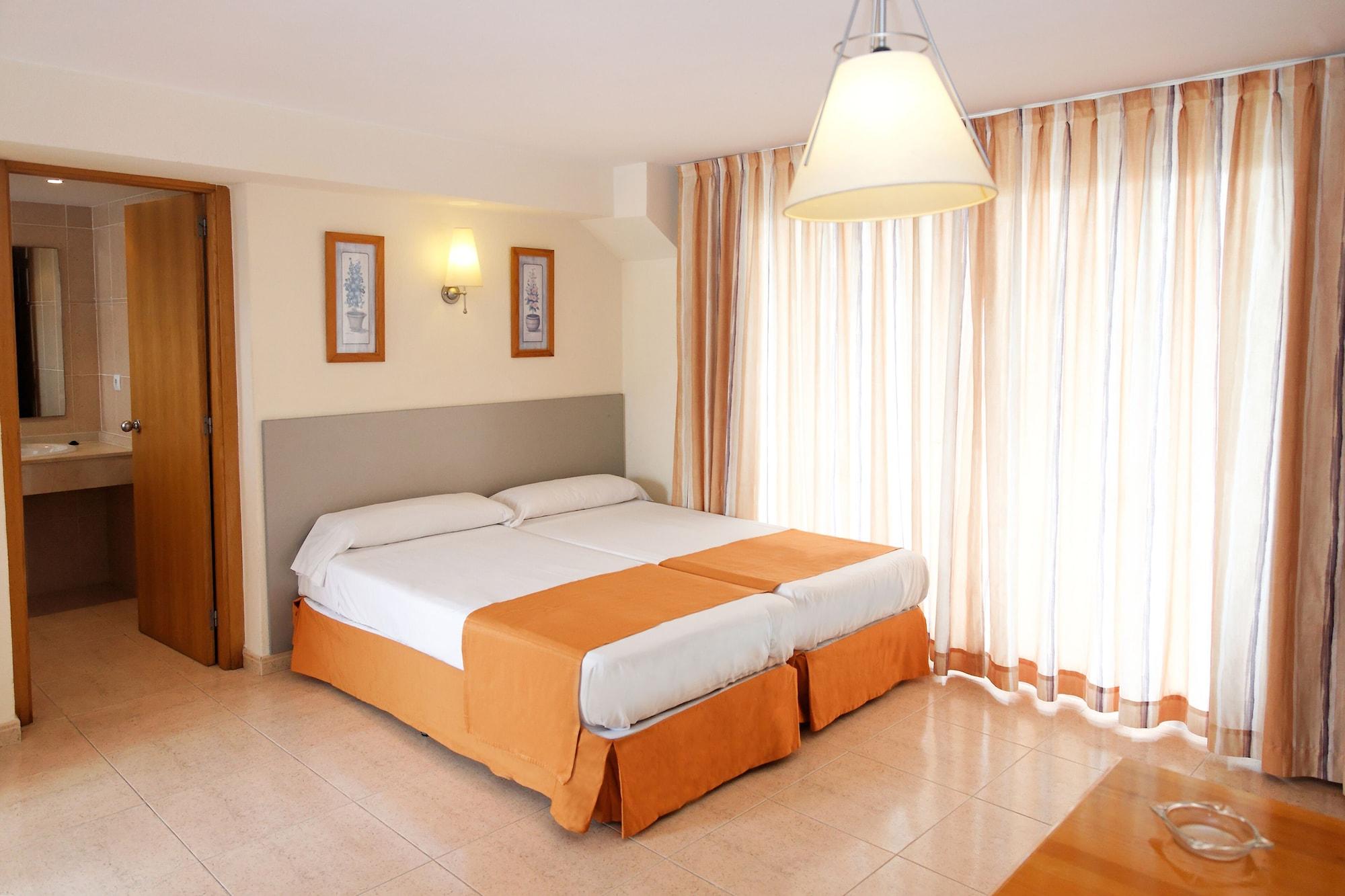 Aparthotel Reco Des Sol San Antonio  Exterior photo