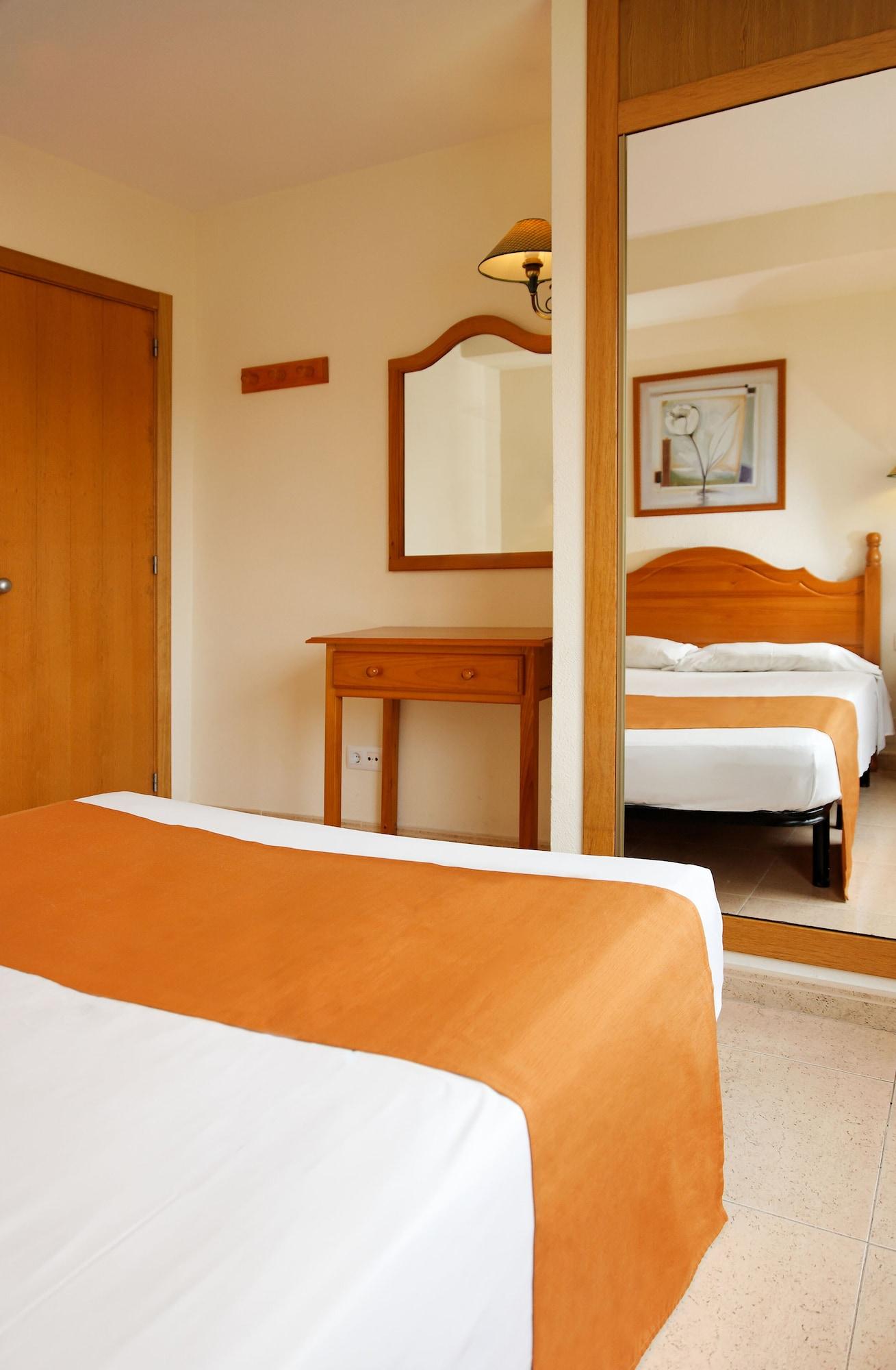 Aparthotel Reco Des Sol San Antonio  Exterior photo
