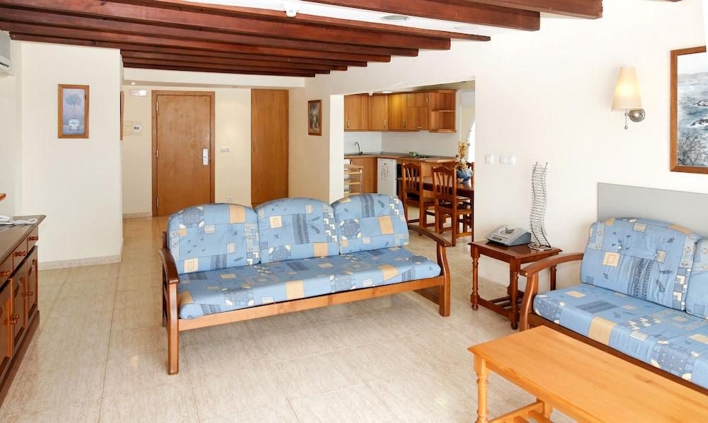 Aparthotel Reco Des Sol San Antonio  Exterior photo